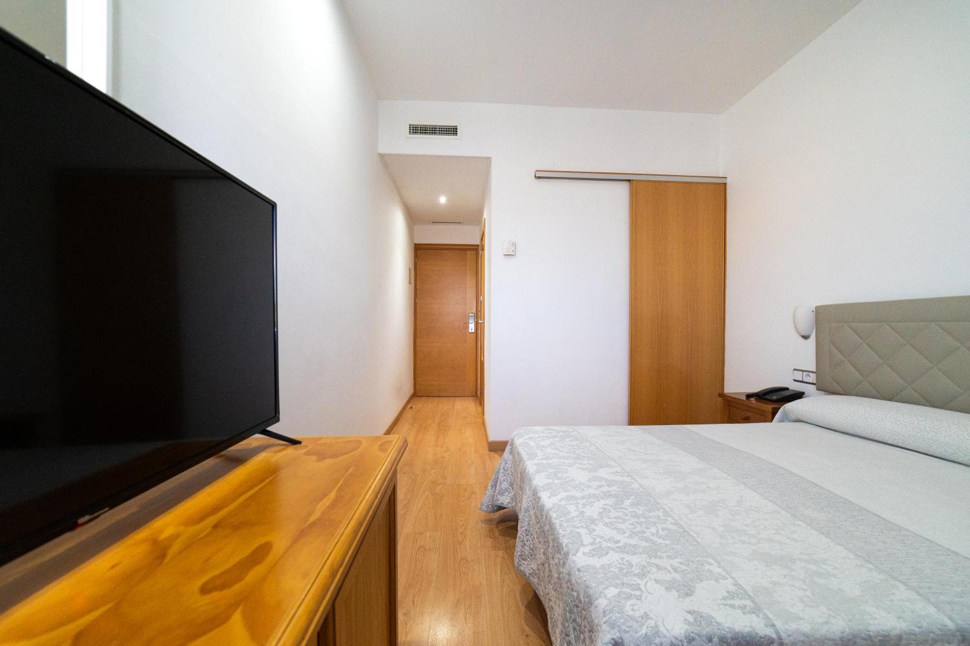 Hotel Puerta De カソルラ エクステリア 写真
