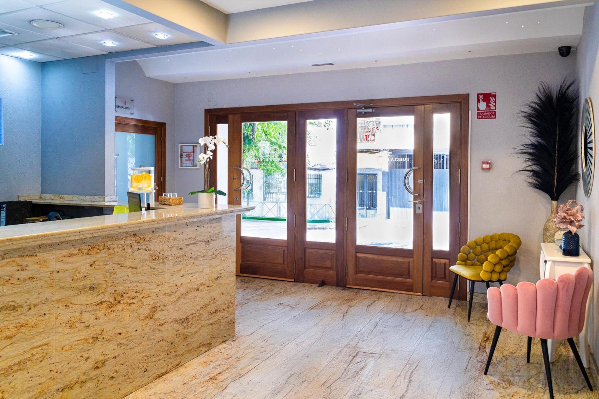 Hotel Puerta De カソルラ エクステリア 写真