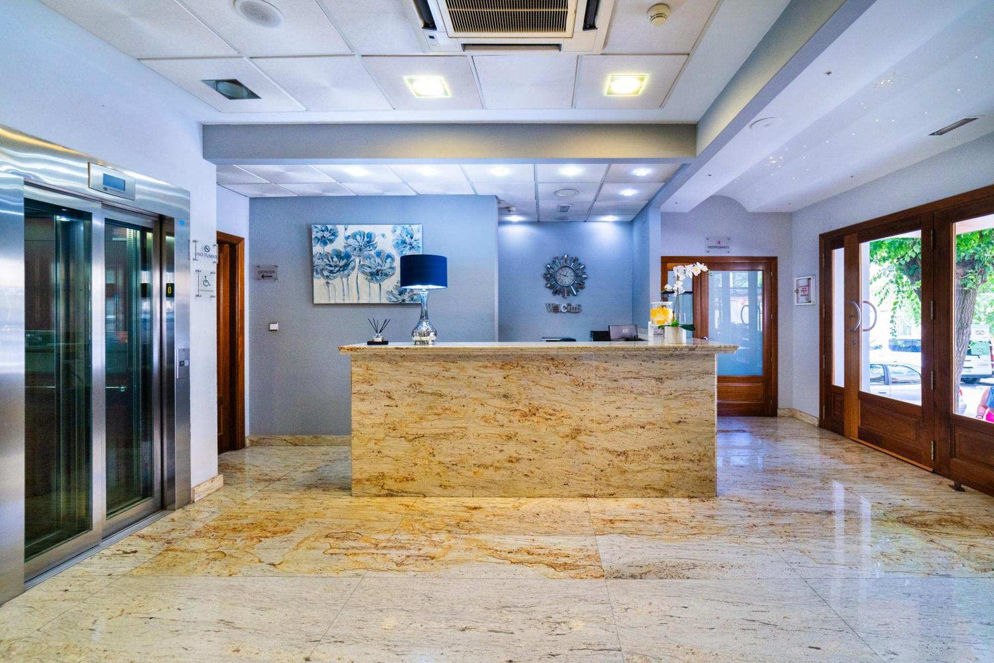 Hotel Puerta De カソルラ エクステリア 写真