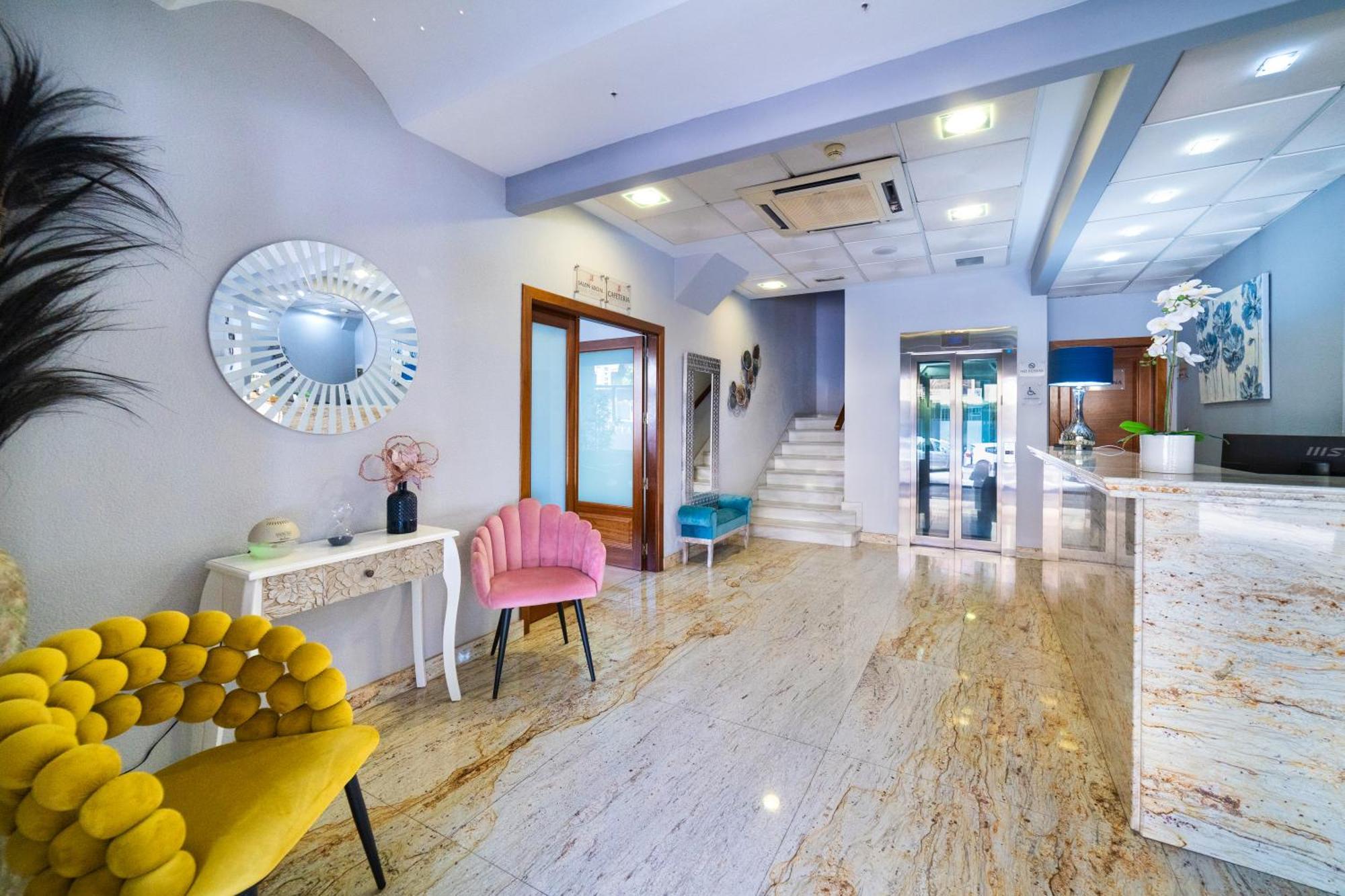 Hotel Puerta De カソルラ エクステリア 写真