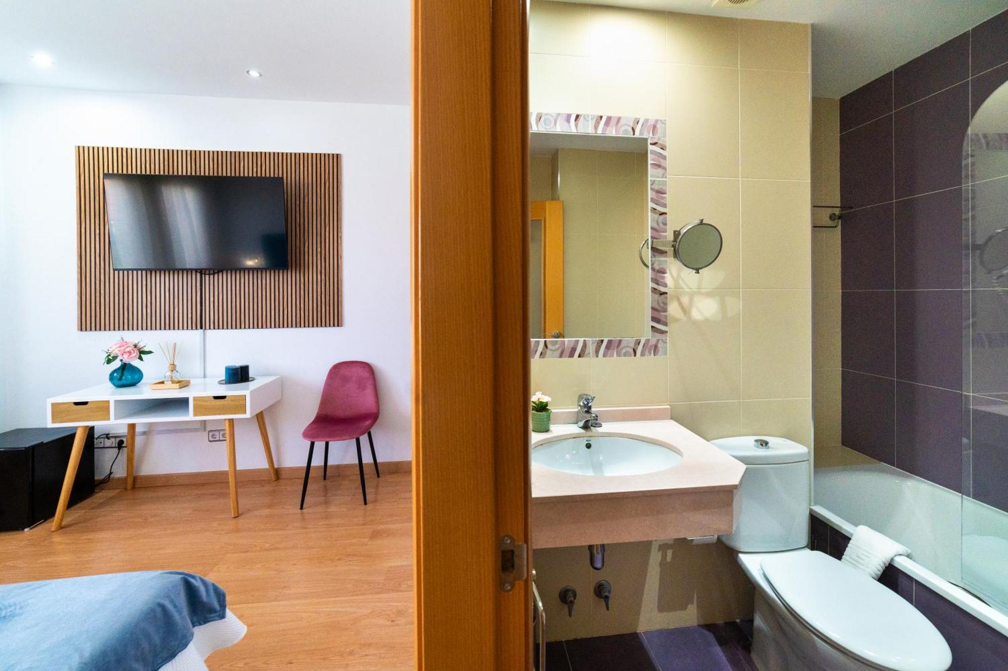 Hotel Puerta De カソルラ エクステリア 写真