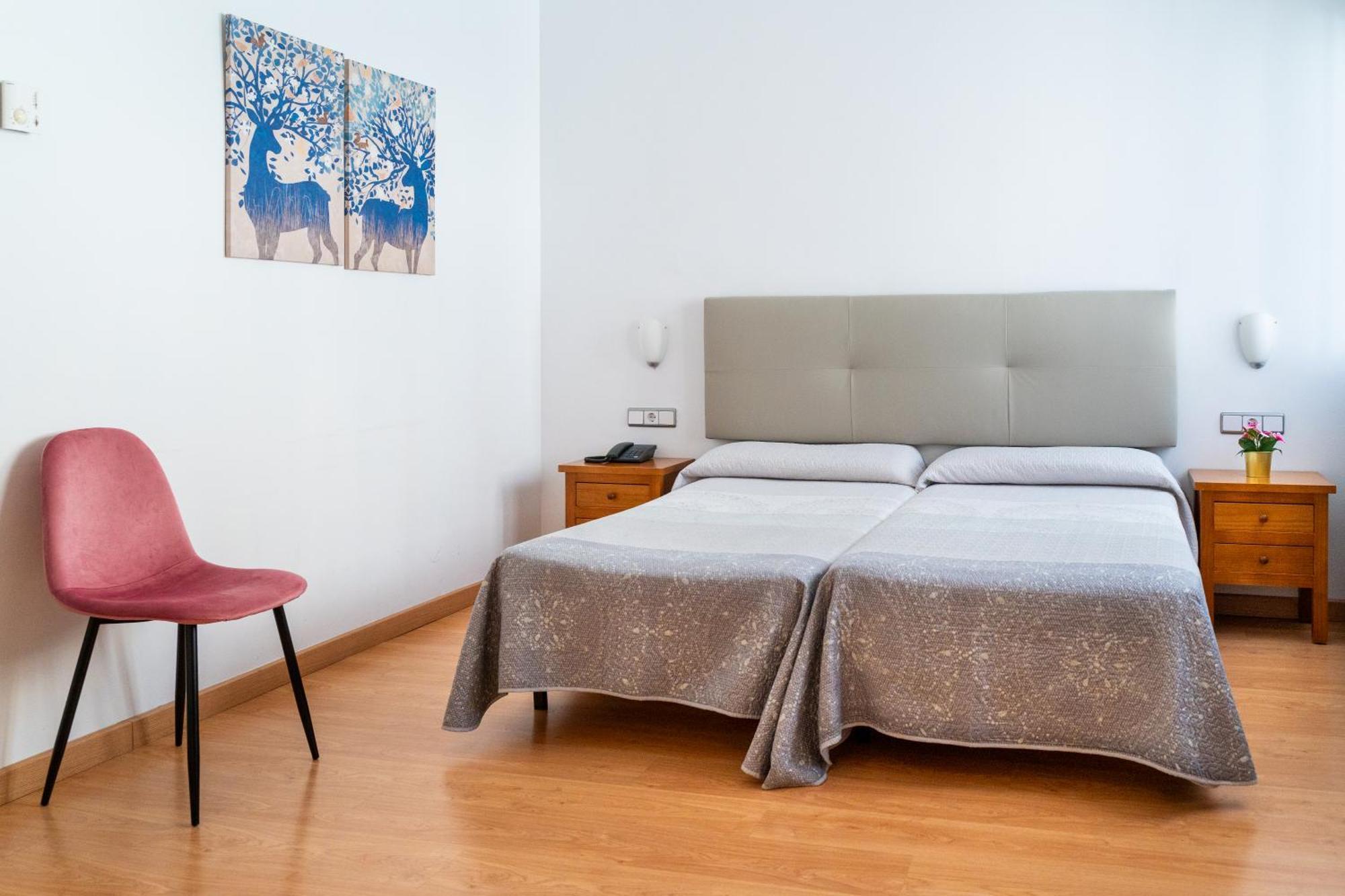Hotel Puerta De カソルラ エクステリア 写真