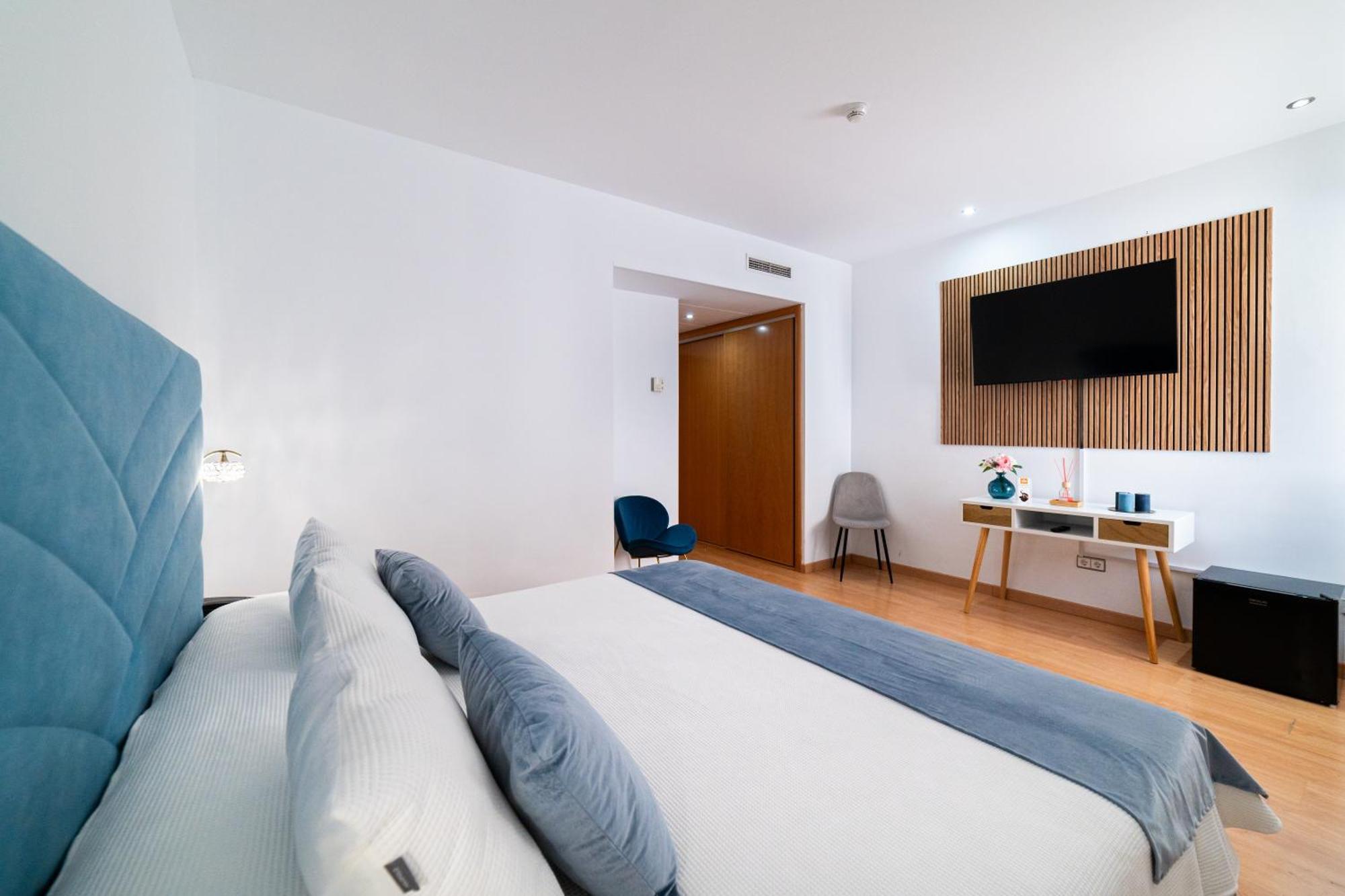 Hotel Puerta De カソルラ エクステリア 写真