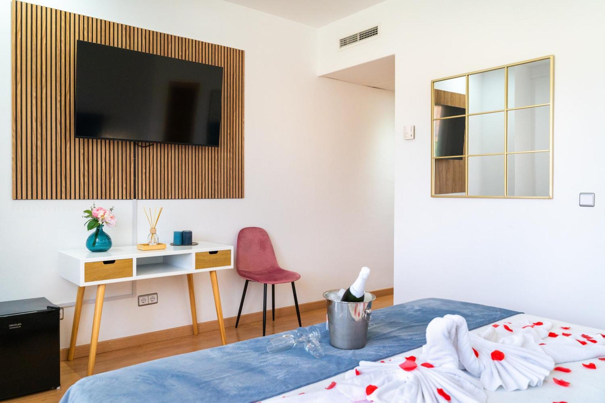 Hotel Puerta De カソルラ エクステリア 写真