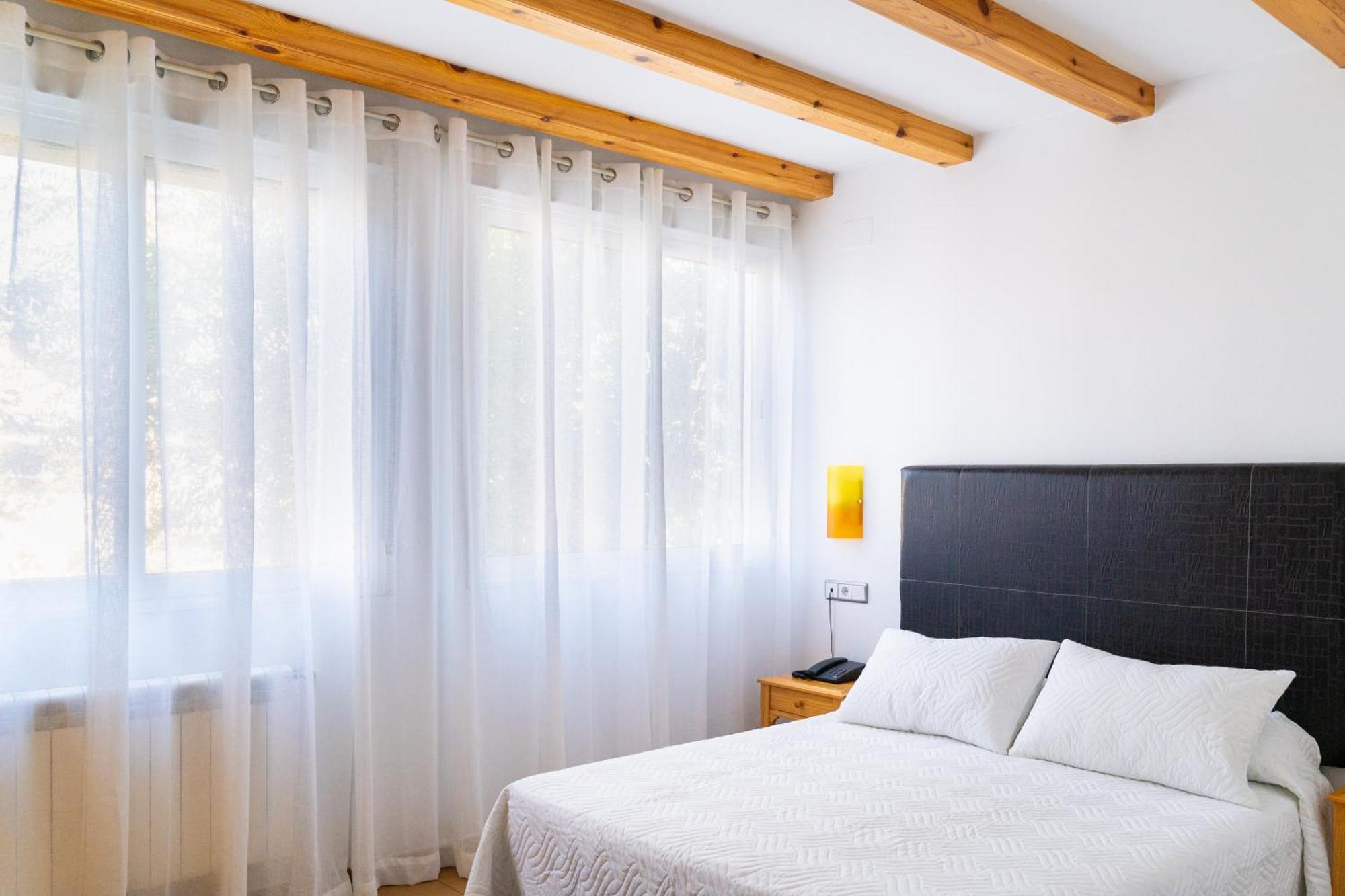 Hotel Puerta De カソルラ エクステリア 写真