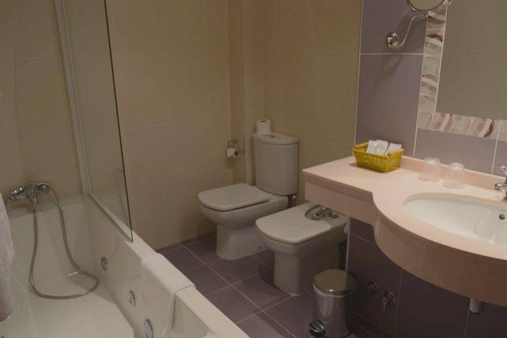 Hotel Puerta De カソルラ エクステリア 写真